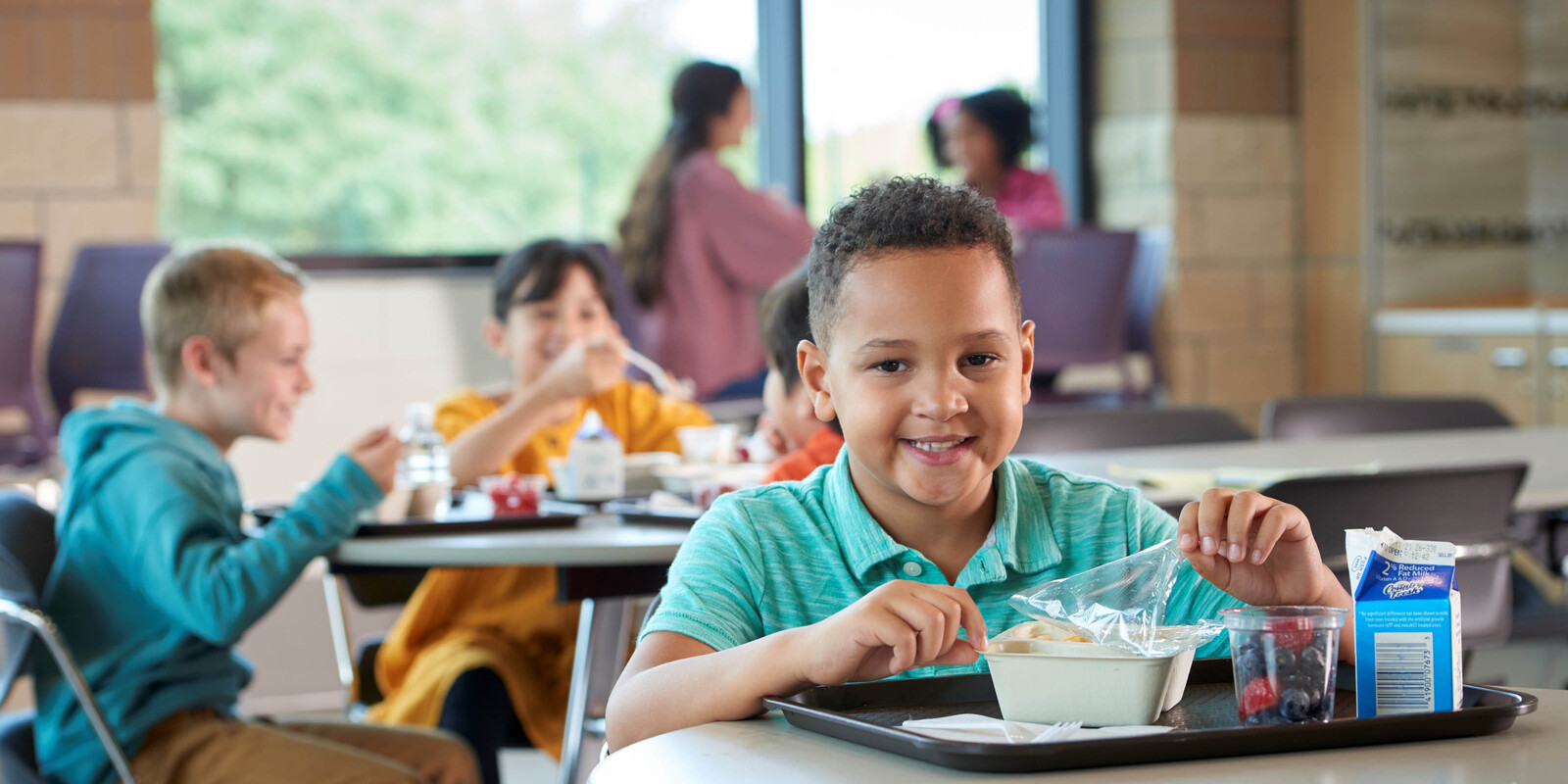 students eating in lunchroom