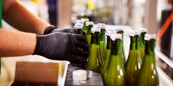 manufacturing beverage bottles brewery Bkgrd mono FOODbev     