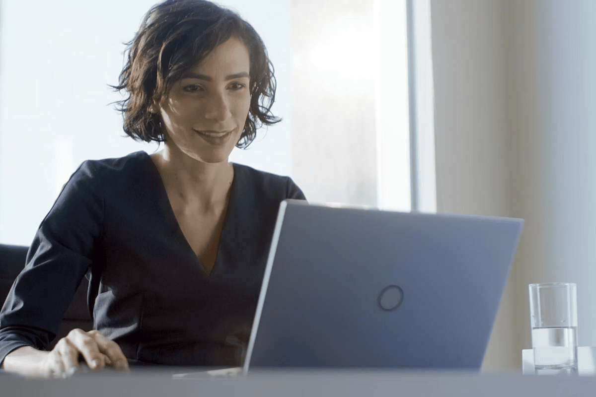 Woman sitting at her laptop