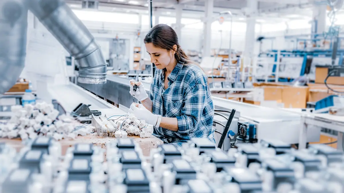 How electricals and electronics CFOs can protect margins, close faster and make AI work for finance