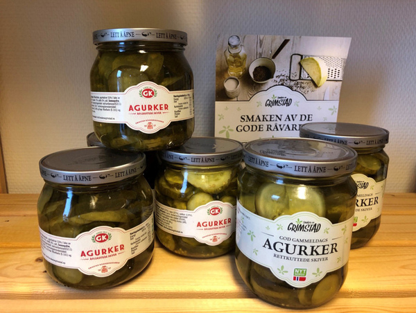 jars of cucumber pickles