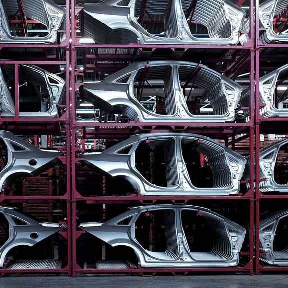 000015434102_automotive-machinery-manufacture-factory_pattern_Auto_istock_800x800.jpg